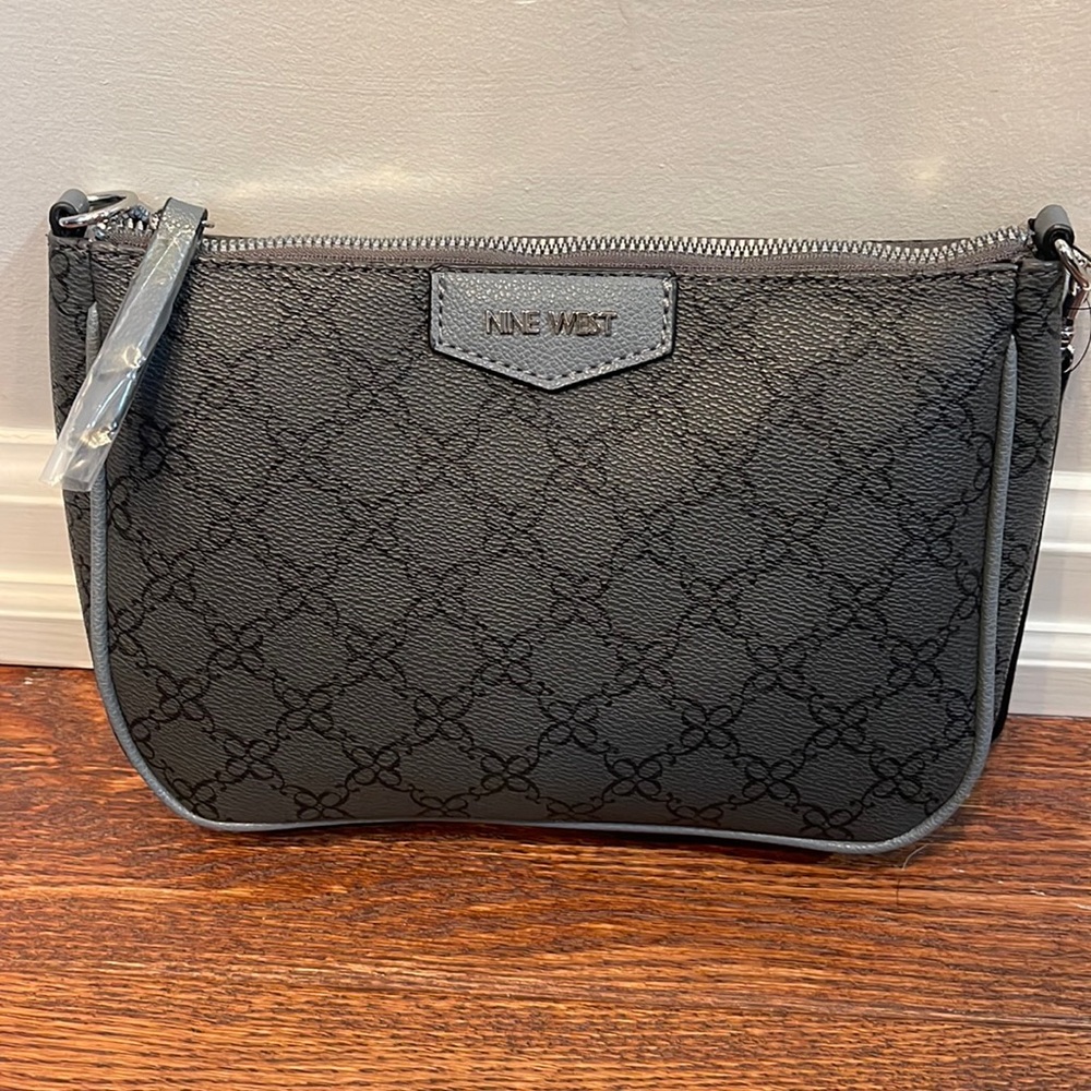 NEW Nine West Grey Clutch Wristlet Bag